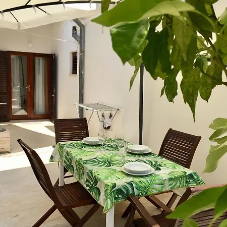 Daire By The Sea Hvar - 4591 Hvar Town