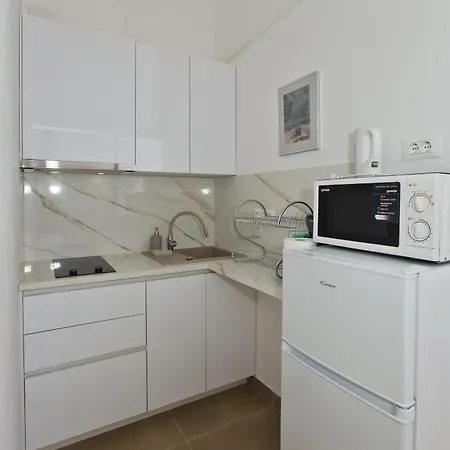 Apartamento By The Sea Hvar - 10430