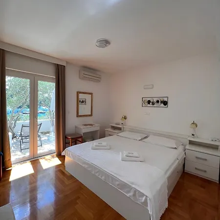 By The Sea Hvar - 4591 * Hvar Town