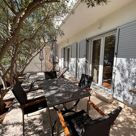 Appartement By The Sea Hvar - 4591 Hvar Town